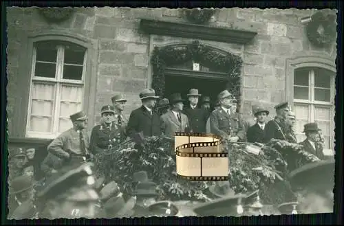 Echt Foto AK 14 x 9 cm - St. Georgen Schwarzwald - Soldaten auf Rathaustreppe