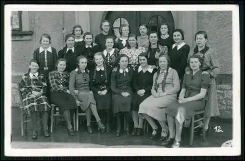 13x Foto -  BDM und andere Mädchen mit geflochtene Zöpfe uvm. - Reise 1938