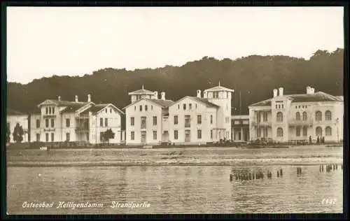 2x Foto AK - Ostseebad Heiligendamm - Strandpartie - Gebäude entlang der Küste