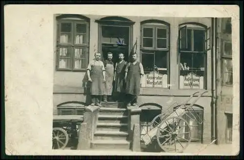 Reparatur Werkstatt Anfertigung nach Maass  Fotograf Jul. Rothteich Hamburg 1920