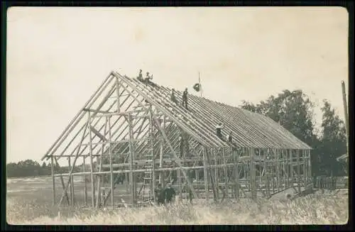 Landwirtschaftliches Gebäude Holzkonstruktion Richtfest Zimmerer Dachstuhl 1930