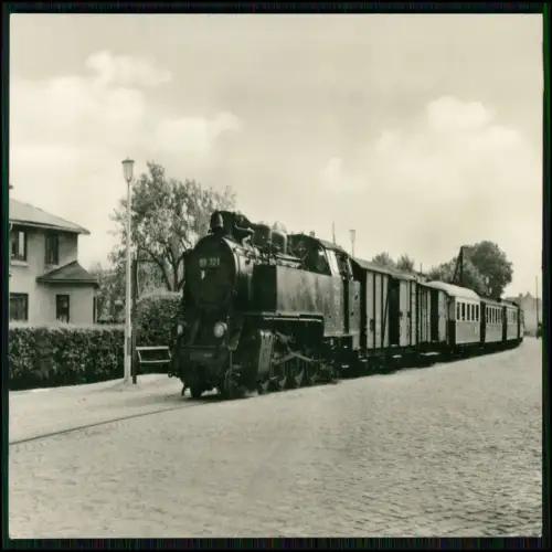 Foto AK - Kühlungsborn Bahnhof Lokomotive Kleinbahn Molli-y der Baureihe 99 321