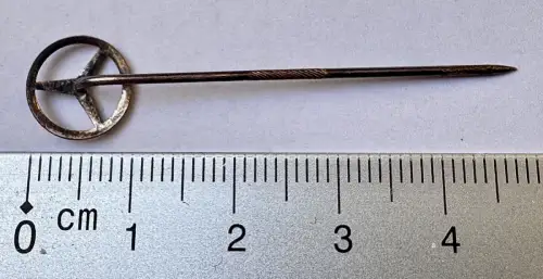 alte Mercedes Benz - Anstecknadel - 5 cm