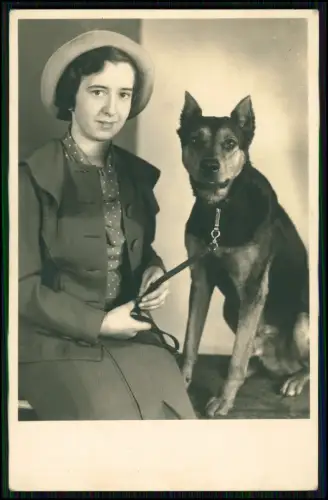 Foto AK - Dame Erika mit Schäferhund 1943 - Atelier Mühlpfordt Barmen Wuppertal