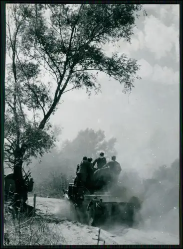 5x Foto 18x13cm - Wehrmacht Ostfront Panzer Tank - alles brennt Vormarsch ....