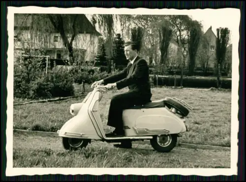 Foto - Dortmund Schwerte - Heinkel Tourist 103 A0 Motorroller - 1957
