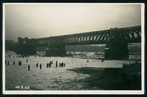 Echt Foto AK - Brücke zwischen Ludwigshafen und Mannheim zugefrorener Rhein 1929