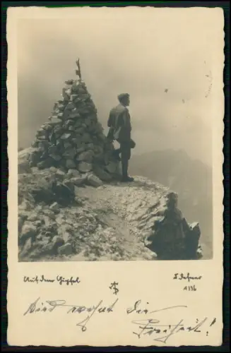 Echt Foto AK - Bergsteiger Steinhaufen auf dem Gipfel - Tirol ? - 1936 gelaufen