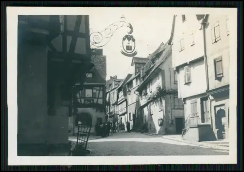 2x Foto - Riquewihr Reichenweier Elsass - Gasthaus geschmiedetes Wirtshausschild