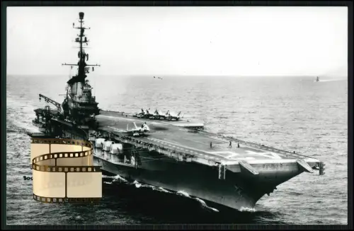 Foto 14x9cm -  Flugzeugträger - USS Franklin D. Roosevelt  (CVA-42) auf See 1945