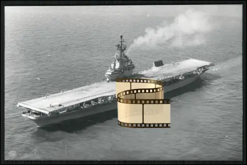 Foto 14x9cm - USS Intrepid (CV-11) - The Fighting I Flugzeugträger Essex-Klasse