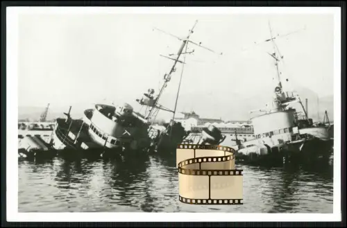 Foto 14x9cm - 2 Französische Zerstörer in Toulon - 1942 selbstversenkt gekentert
