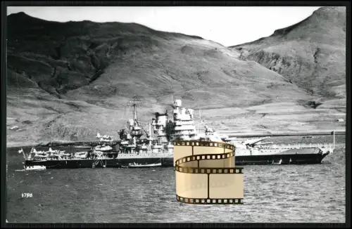 Foto 14x9cm - USS Idaho (BB-42) - mit Bordflugzeuge auf Katapulten - Bergkulisse