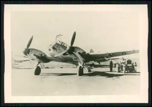 2x Foto - Flugzeug Messerschmitt Bf 110 - Bodenpersonal Wartung Munitionierung