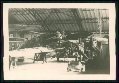 3x Foto - Flugzeug Messerschmitt Bf 109 - Wartungshalle - Techniker Inspektion