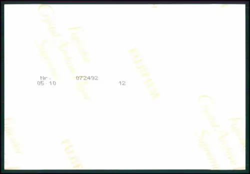 3x Repro Foto Flugzeug Pilot Messerschmitt Bf 109  Staffelwappen getarnt u. Netz