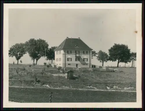 2x Foto - Österreich Bayern - Zweistöckiges Haus Walmdach ländlich gelegen 1930