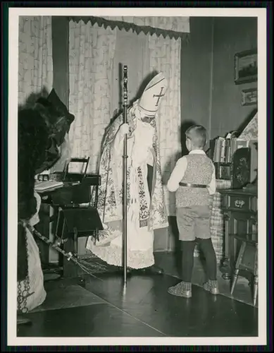 5x Foto - Nikolaus Krampus Tirol besuchen Bub Wohnzimmer Szene Adventszeit 1930