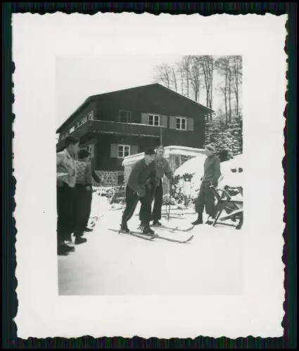 23x Foto - Skifahrer u.a. Willingen Upland  - Winterfreude Hüttenatmosphäre 1940