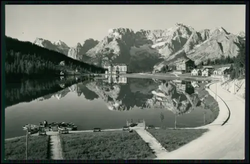 Foto AK - Lago di Misurina - Belluno Venetien - Spiegelung der Dolomiten im See