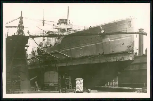 Foto AK - SMS Seydlitz - Schlachtkreuzer Kaiserliche Marine - im Dock