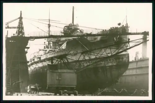 Foto AK - Von der Tann Schlachtkreuzer  im Dock Nordseegefecht Skagerrakschlacht