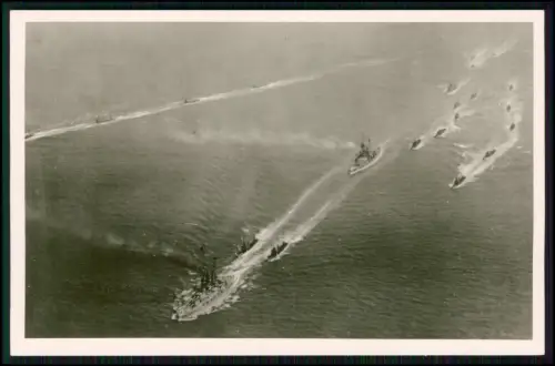 Foto AK - SMS Baden Linienschiff - SMS Derflinger Schlachtkreuzer - und andere