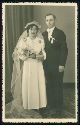 8x Foto AK - Hochzeitsporträt Paare Braut langes Kleid Schleier Blumen Bräutigam