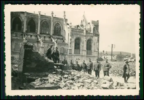 Foto - Frankreich Soldaten Wehrmacht - zerstörte Kirche Trümmer Kriegszerstörung