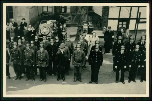 4x Foto AK - Feuerwehr Helme Musikzug, Fahnenträgern - Reichswehr Wehrmacht u.a.