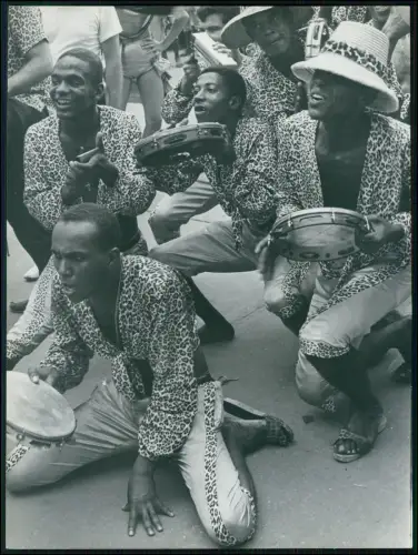 Foto 20x18cm Tambourinspieltänzer Leopardenkostüm - Karneval Rio Brasilien 1957
