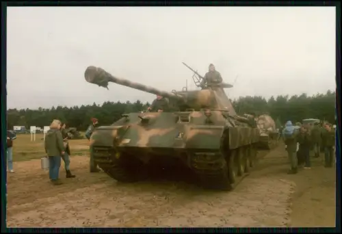 Foto 13x9cm - Panther Panzer Tank - mit Tarnanstrich und Besatzung