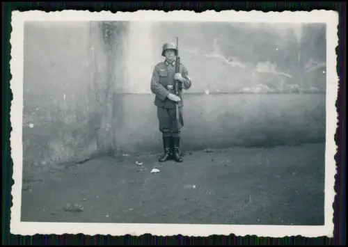 23x Foto - Soldaten Wehrmacht Einsatz - Front Uniform Waffen WWII WK2 Militär ..