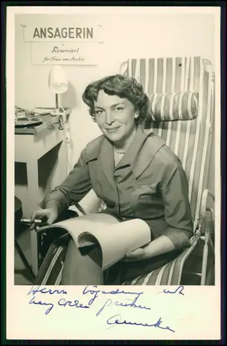 Annette von Aretin Fernsehansagerin Bayern - Portrait Autogramm signiert 1954