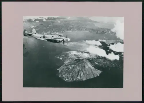 Foto Flugzeug - Squadron VENTURA Royal New Zealand über Rabaul, RNZAF, Juni 1945