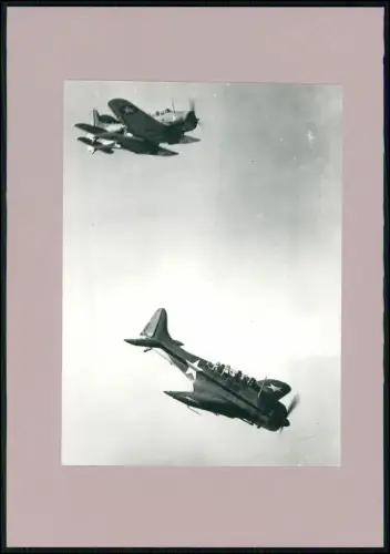 Foto Flugzeug - US NAVY DOUGLAS SBD DAUNTLESS  WWII Trägergestützter Sturzbomber