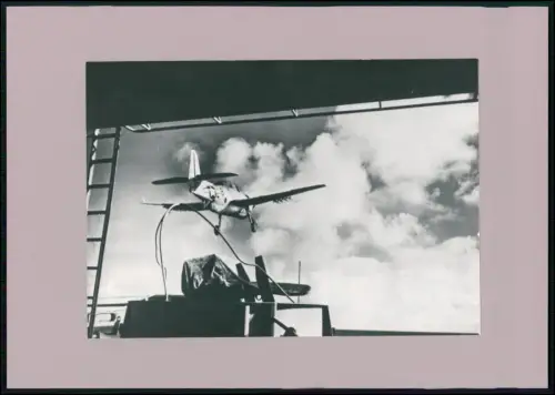 Foto Flugzeug - WWII US NAVY AVENGER TBF TORPEDO - Carrier Takeoff Rockets Armed