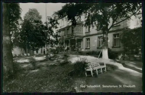 Foto AK - Bad Salzschlirf in Hessen - Sanatorium St. Elisabeth mit Parkanlage