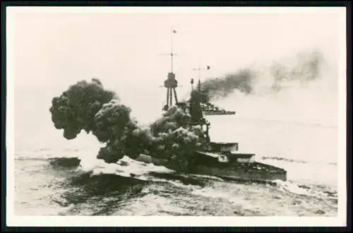 Foto AK - SMS Bayern Großlinienschiff Kaiserliche Marine 1916 in Dienst gestellt