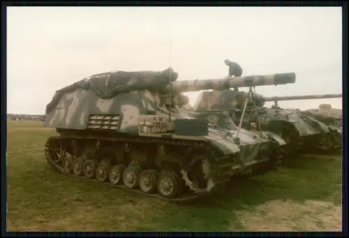 Foto 13x9cm - Panzer Tank - Panzerhaubitze Hummel mit Tarnnetz