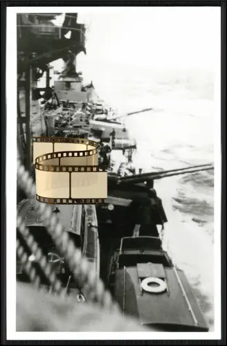 Foto AK - leichter Kreuzer Nürnberg - Kriegsschiff der deutschen Kriegsmarine