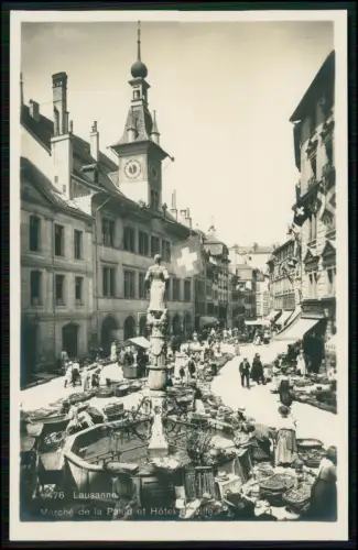 Foto AK - Lausanne Schweiz Markt Place de la Palud Rathaus Brunnen Trachten 1928