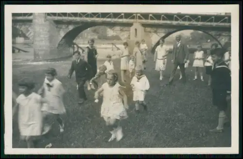 21x Foto AK - Kinder Erwachsene Wandern Gruppenporträt Familie Alltag 1920-30er