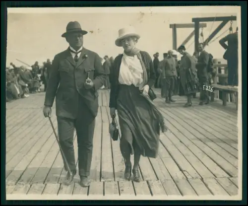 Fotos Doku. - Paul Wiehr 1868 † 1942 - Korvettenkapitän - Portrait Familie Frau