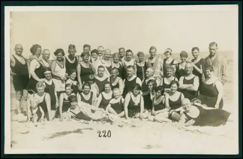 Foto AK Badegruppe Timmendorfer Strand Bademode Strandfoto Photo-Haus P. Pohlke