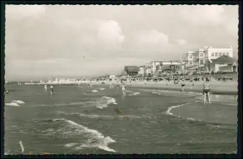 2x AK - Norderney lebendige Szene am Nordseestrand - Badegäste Bäderarchitektur