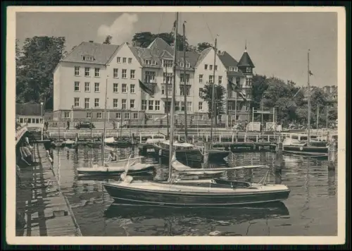 AK - Kiel - Institut für Weltwirtschaft - Segelboote am Hindenburgufer Kiellinie