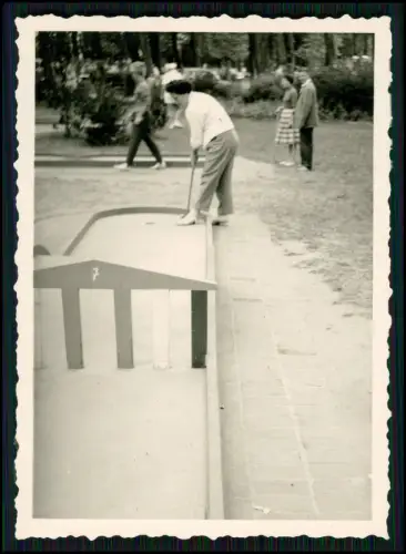 15x Foto Strandurlaub in Bremerhaven Sonnenbaden Strandkorb - auch Minigolf 1955