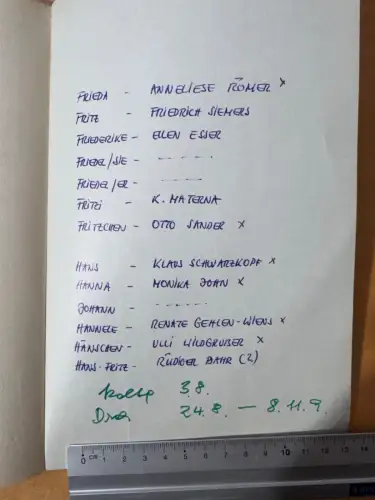 Typografie Regieanweisung - Sonntags am Meer Philippe Adrien Theaterstück 69 S.