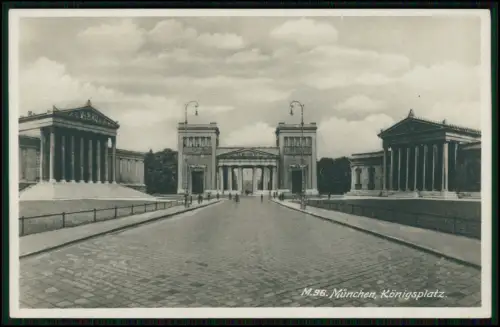 3x AK - München Königlicher Platz - und andere 1930er Jahre gelaufen
